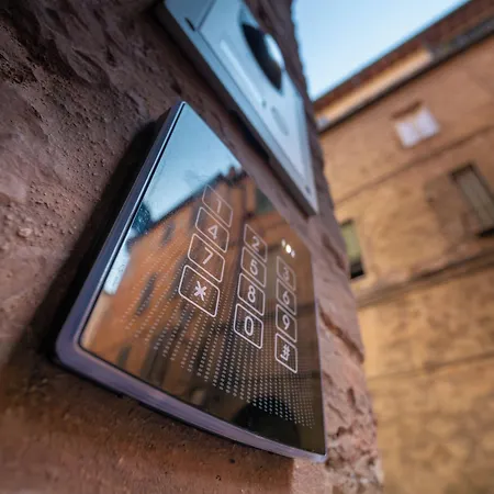 Torre Del Fuggisole Готель Сієна