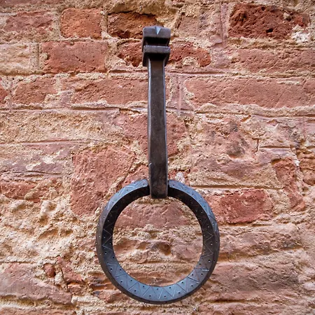 Torre Del Fuggisole 3* Siena