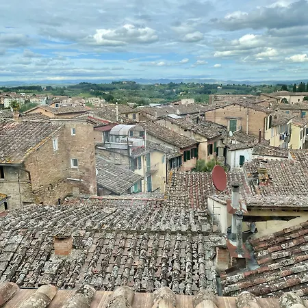 Torre Del Fuggisole Hotell Siena