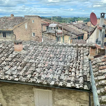 Hotell Torre Del Fuggisole Siena