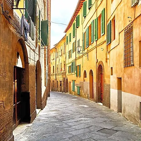 Torre Del Fuggisole Siena