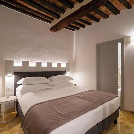 Hotel Torre Del Fuggisole Siena