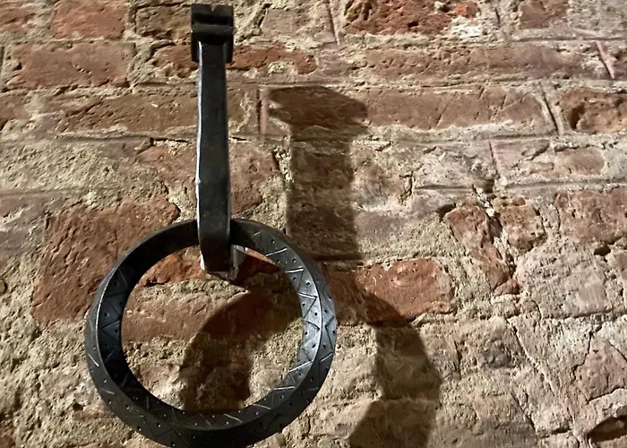 Hotel Torre Del Fuggisole 3*