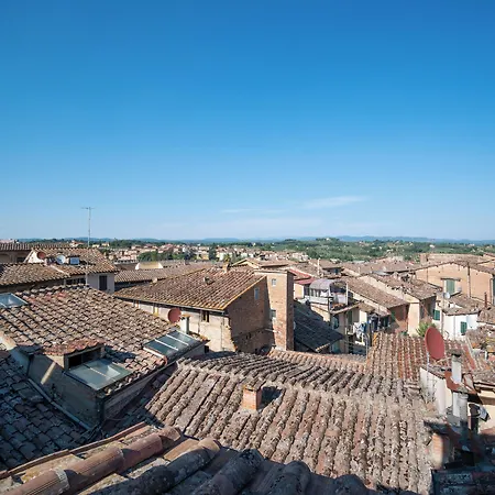 Hotel Torre Del Fuggisole Siena