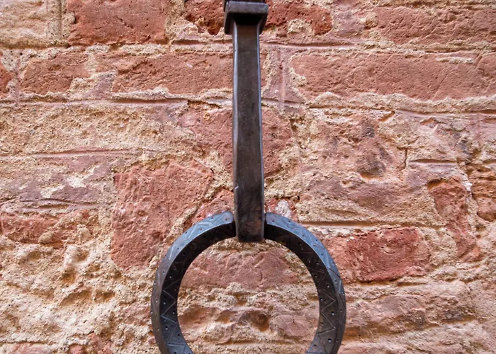 Torre Del Fuggisole 3* Siena