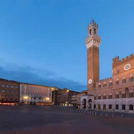 Torre Del Fuggisole Готель Сієна