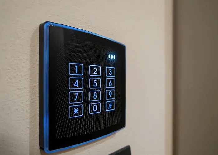 Torre Del Fuggisole מלון